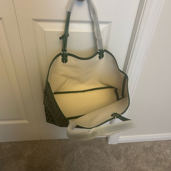 Green Patterned Tote Bag - Picture 4 of 6